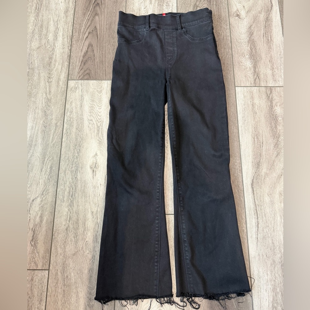 SPANX- Black Women's High-Rise Cropped Flare Jeans (XS)